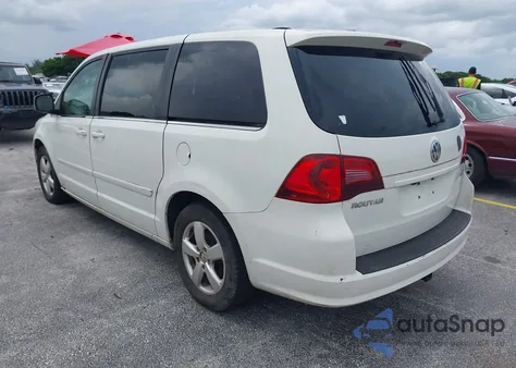 2010 Volkswagen Routan Se from USA, damaged, VIN 2V4RW3D14AR242409